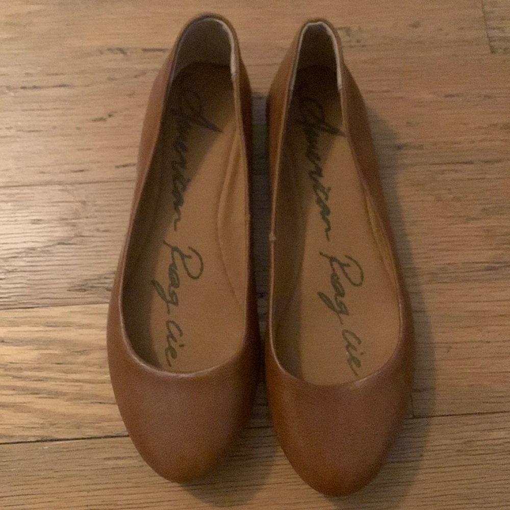 American Rag flats
